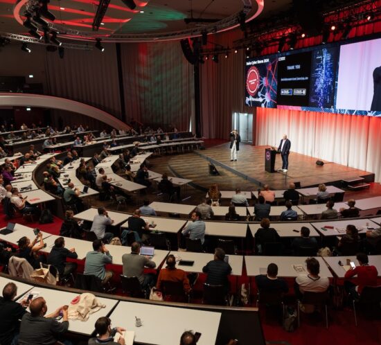 Die Arena im Kursaal Bern war fast bis auf den letzten Platz gefüllt für die Swiss Cyber Storm 2024